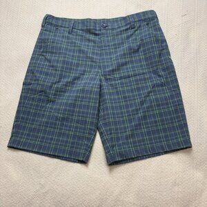 Men's Under Armour Shorts Green Size 38